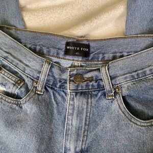 White Fox XS Distressed Denim Jeans